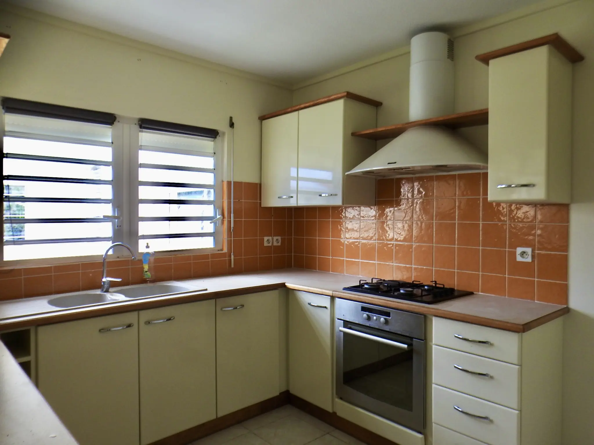 Appartement de type F.4 + Loggia au Robert – 90,50 m²