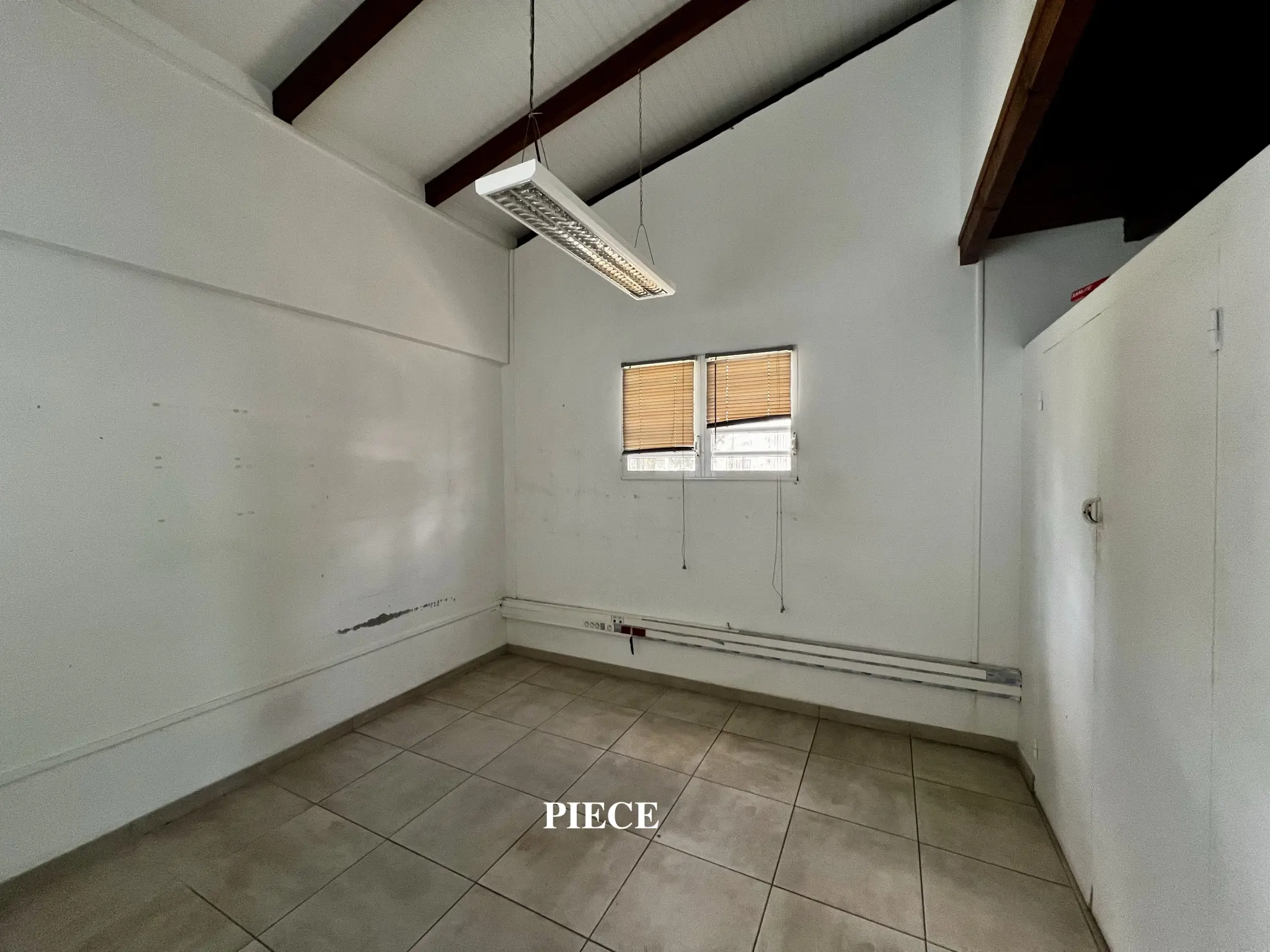 Local commercial + Studio – Dillon, Fort-de-France
