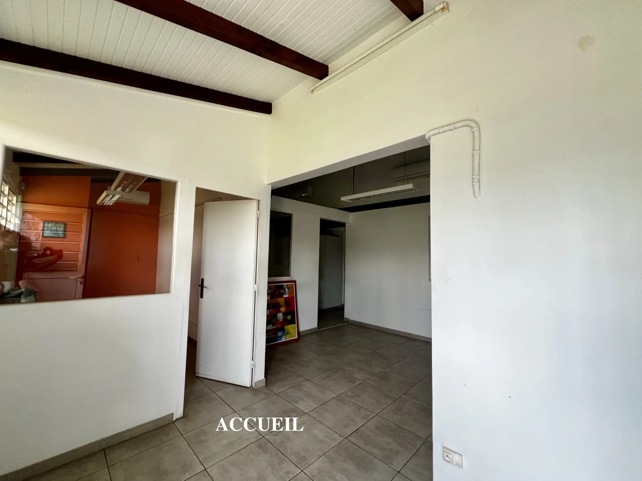 Local commercial + Studio – Dillon, Fort-de-France