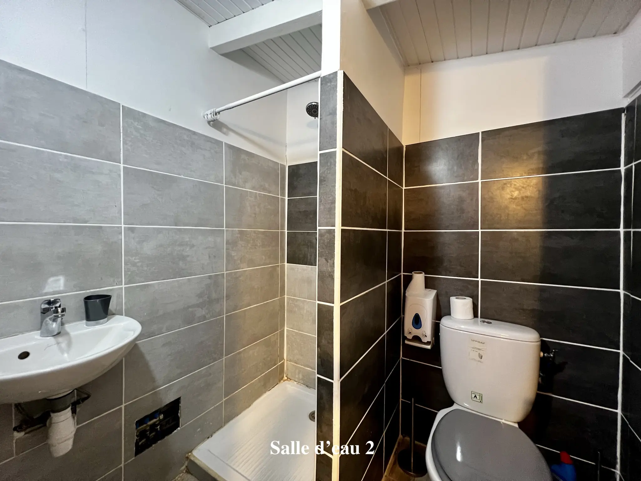 Local commercial + Studio – Dillon, Fort-de-France