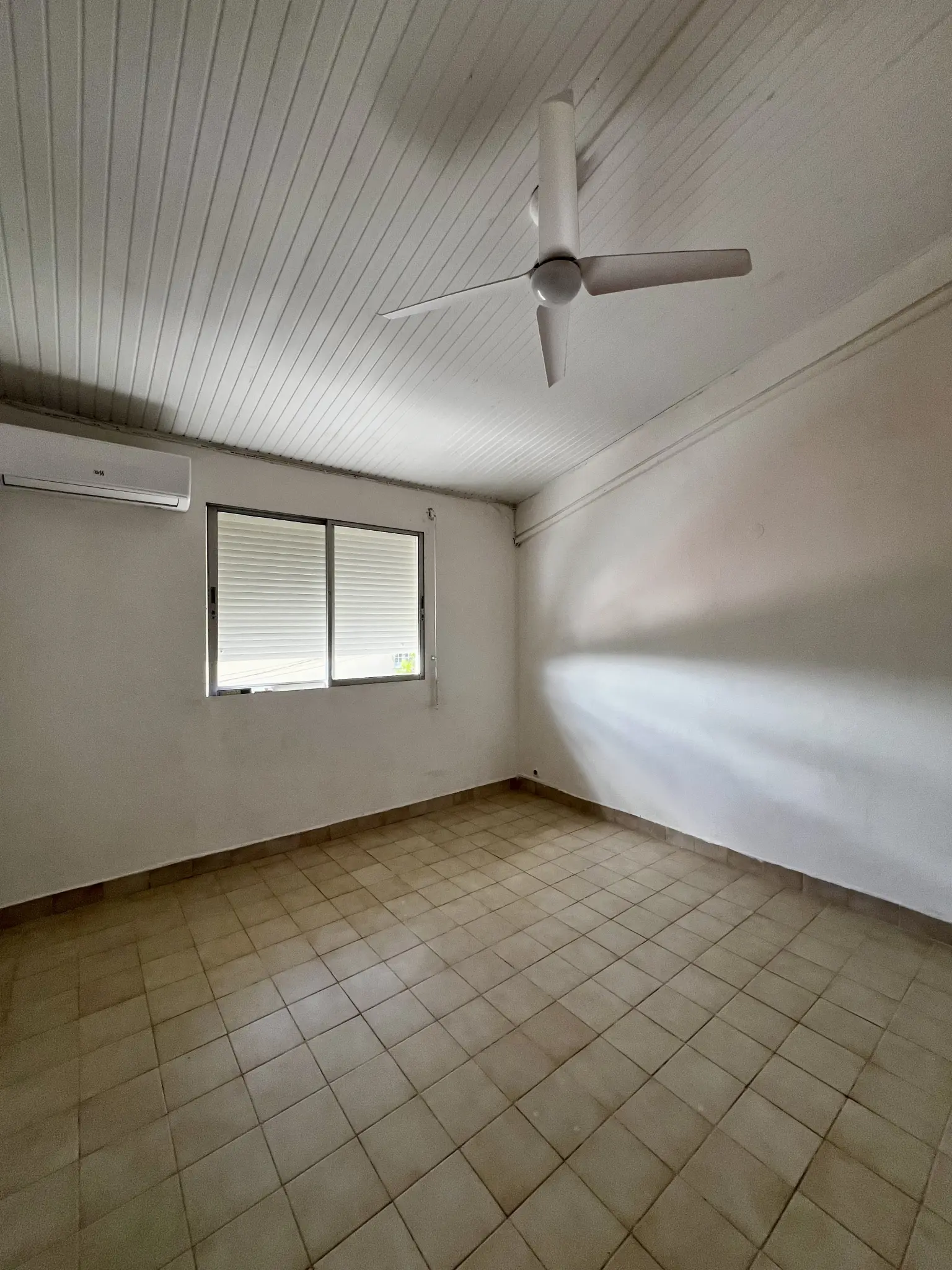 Maison de rapport - 3 logements – Rivière-Salée, Desmarinières